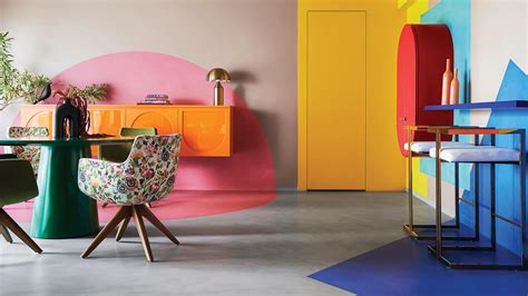  Living With Colour:  A Vibrant Tapestry Woven From Bold Hues and Unexpected Combinations